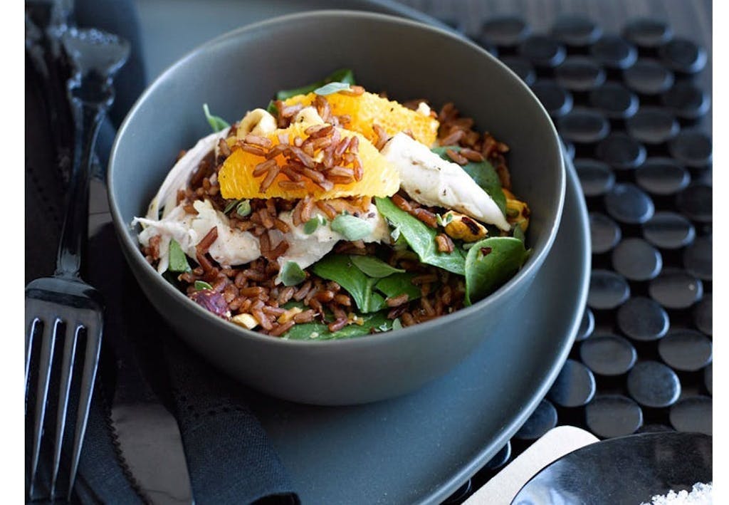 Salat med ris og kylling Salat med ris og kylling